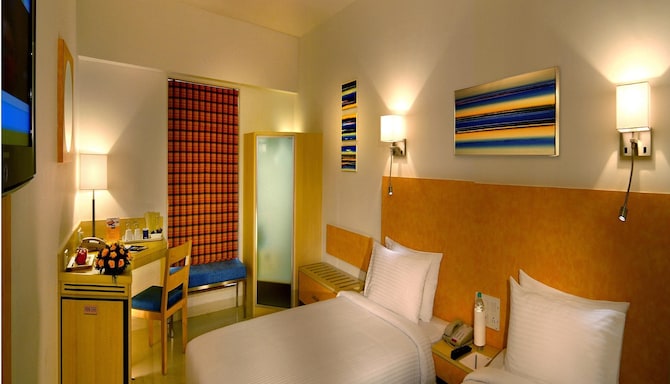 Aditya Hometel Hyderabad - Superior room
