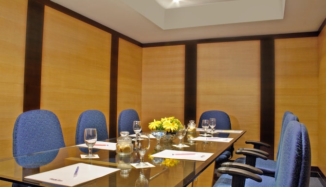 Boardroom 2