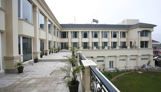 Ambrosia Sarovar Portico Haridwar - Vue extérieure