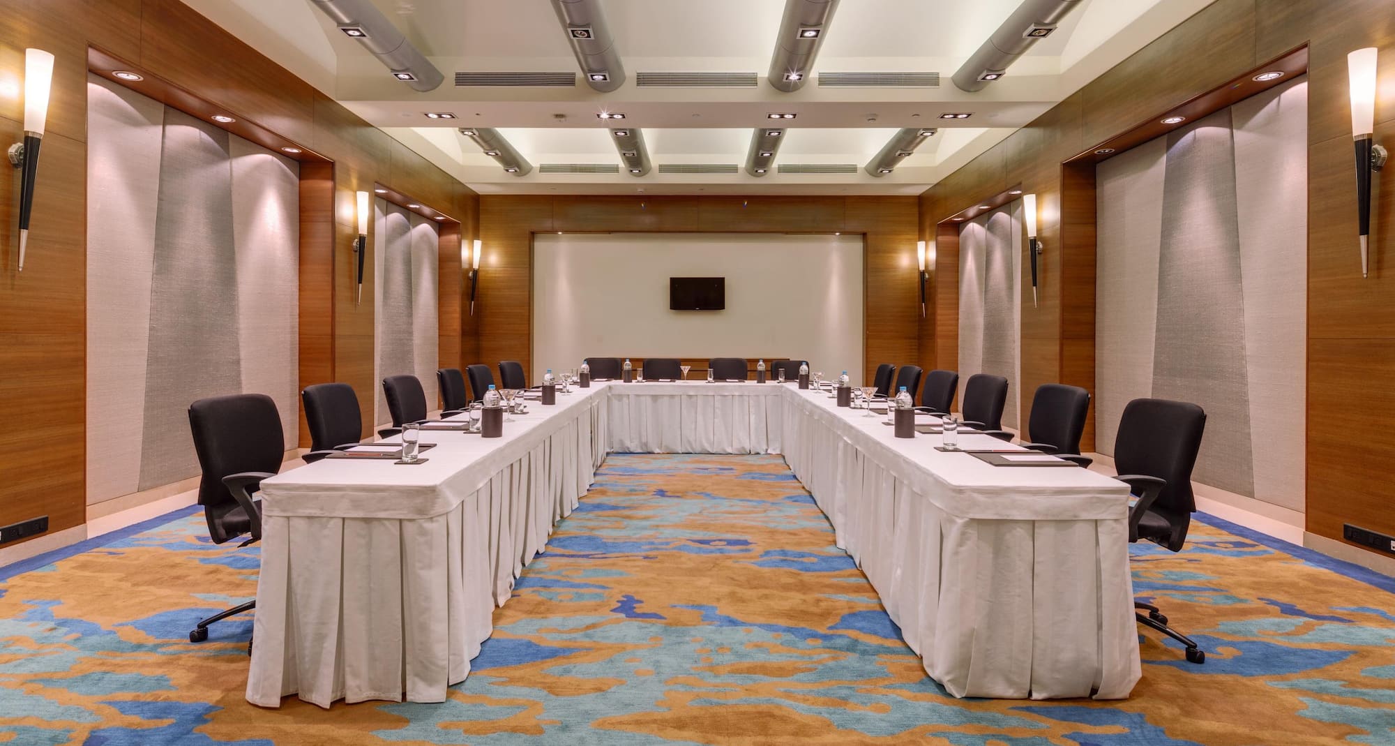 Balaji Sarovar Premiere Solapur - Board Room