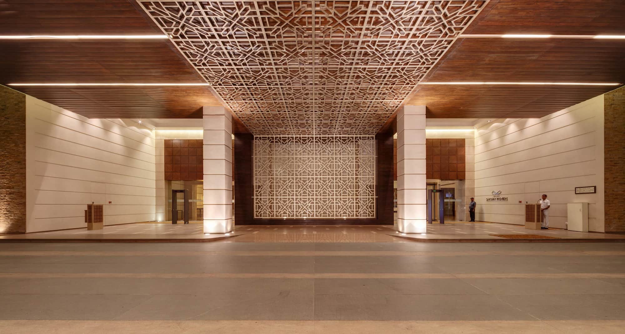 Balaji Sarovar Premiere Solapur - Exterior
