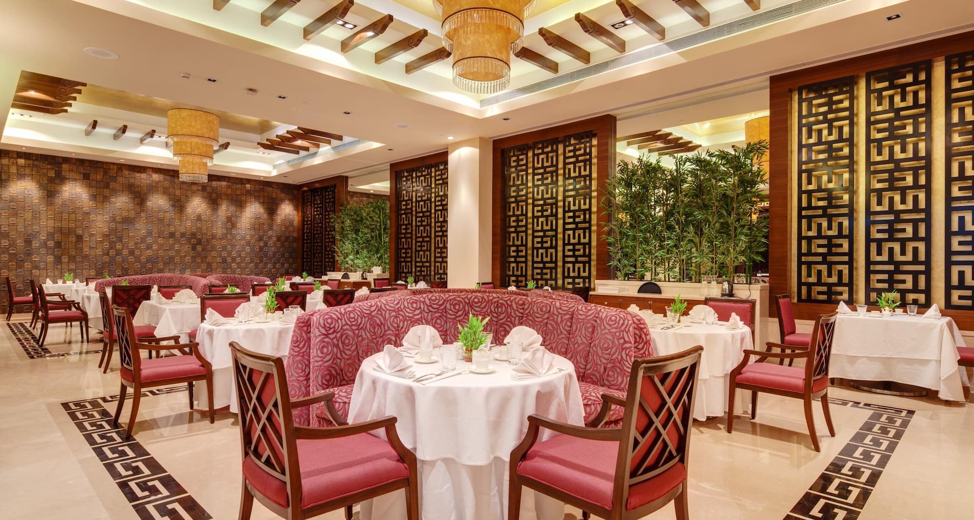 Balaji Sarovar Premiere Solapur - Restaurant