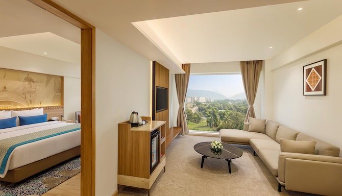 Bellevue Sarovar Portico Junagadh - Guest Room