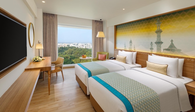 Bellevue Sarovar Portico Junagadh - Guest Room