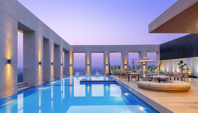 Bellevue Sarovar Portico Junagadh - Terrace Lounge