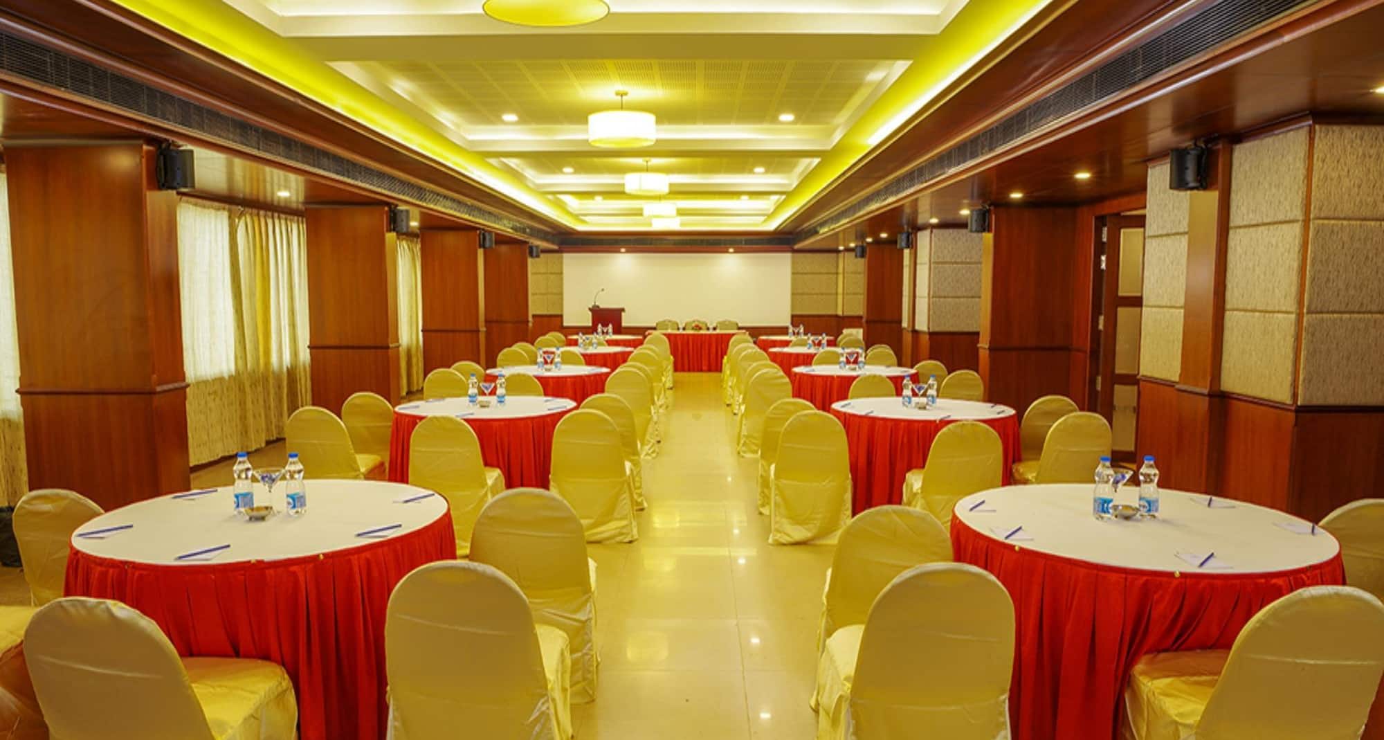Classic Sarovar Portico Thiruvananthapuram - Avenue Ballroom