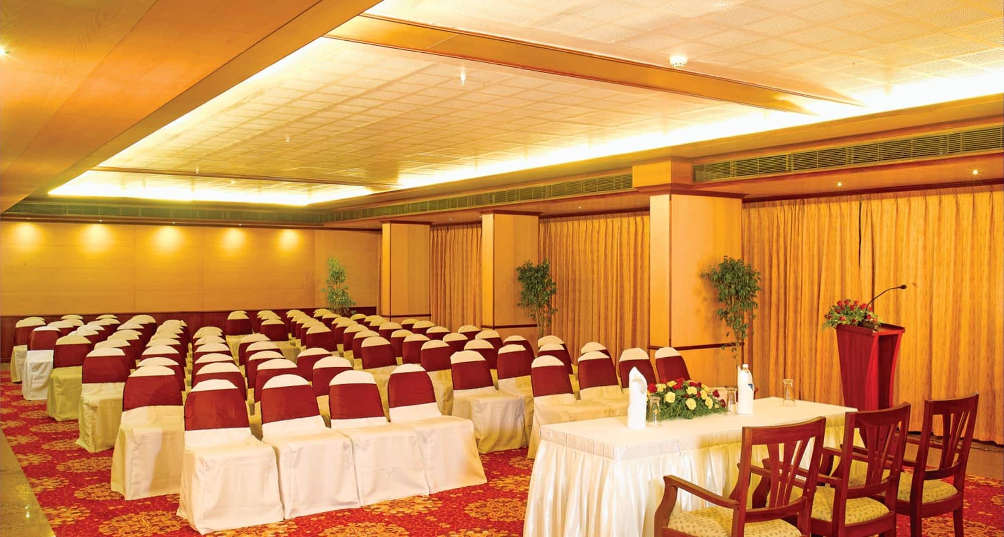Classic Sarovar Portico Thiruvananthapuram - Ballroom