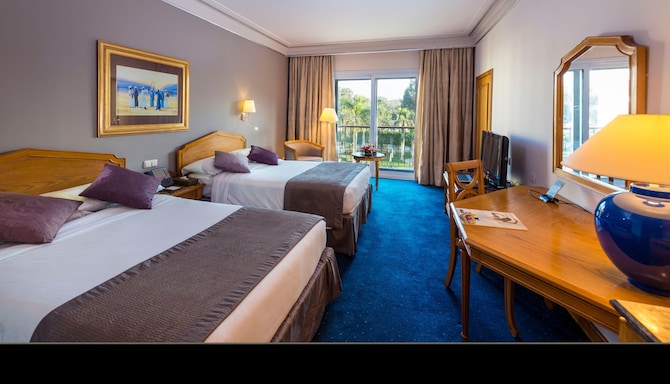 CONCORDE EL SALAM CAIRO BY ROYAL TULIP - Superior Twin Bedroom