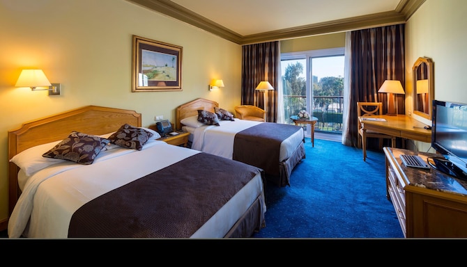 CONCORDE EL SALAM CAIRO BY ROYAL TULIP - Superior Twin Bedroom
