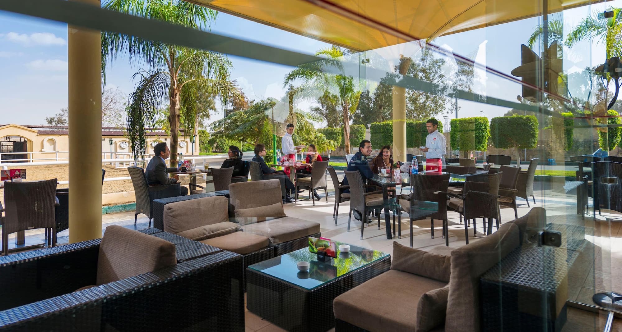 CONCORDE EL SALAM CAIRO BY ROYAL TULIP - Testa Rossa Cafe