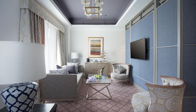 CONCORDE EL SALAM CAIRO BY ROYAL TULIP - New Eden Suite Bedroom Lounge
