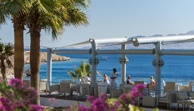 CONCORDE EL SALAM SHARM EL SHEIKH BY ROYAL TULIP - Vandom Bar