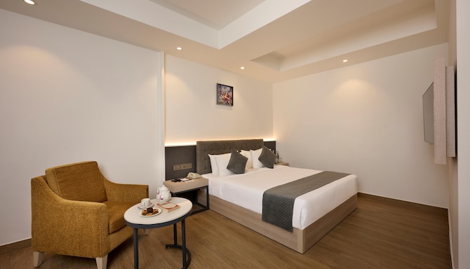 DELITE SAROVAR PORTICO FARIDABAD - Delite Sarovar