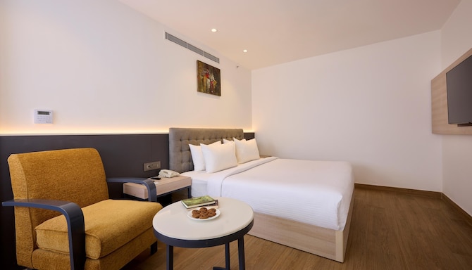 DELITE SAROVAR PORTICO FARIDABAD - Delite Sarovar
