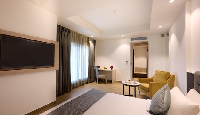 DELITE SAROVAR PORTICO FARIDABAD - Delite Sarovar