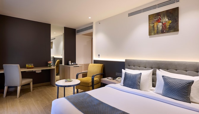 DELITE SAROVAR PORTICO FARIDABAD - Delite Sarovar