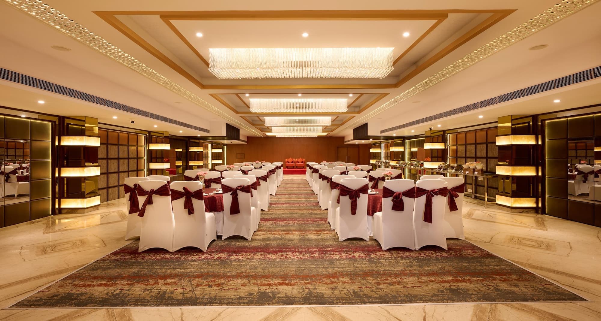 DELITE SAROVAR PORTICO FARIDABAD - Mariage