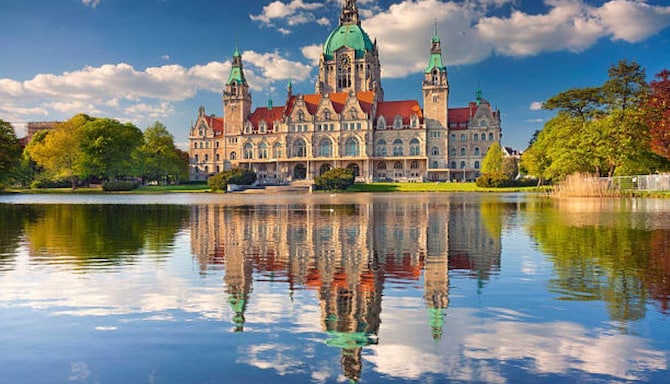 Destination Pages Louvre - Central Europe and Baltics - LANGENHAGEN GERMANY DESKTOP