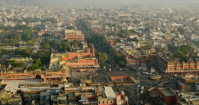 Destination Pages Louvre - South Asia - BADDI INDIA DESKTOP