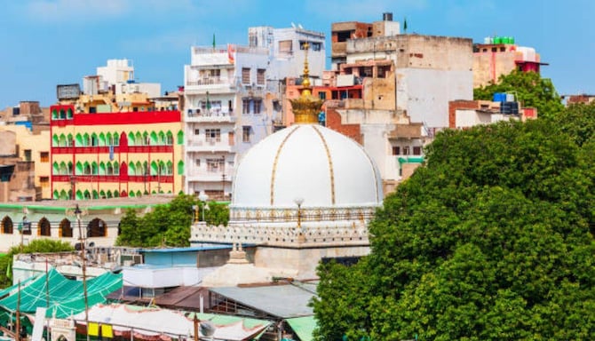 Destination Pages Louvre - South Asia - AJMER INDIA DESKTOP