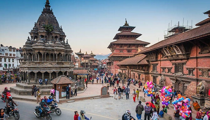Destination Pages Louvre - South Asia - LALITPUR NEPAL DESKTOP