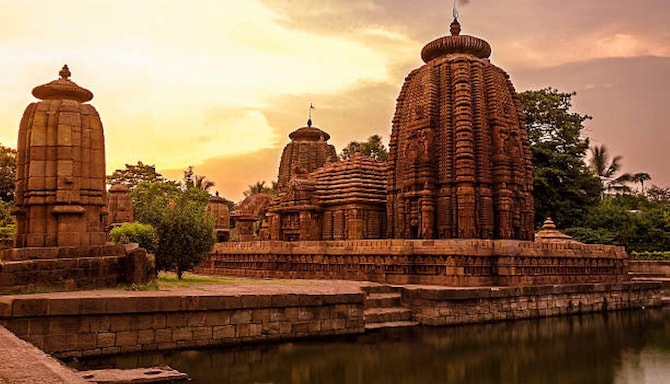 Destination Pages Louvre - South Asia - BHUBANESWAR INDIA DESKTOP