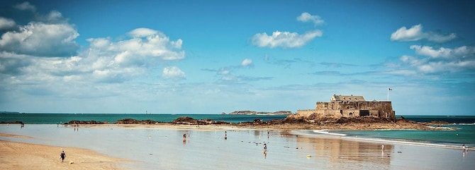 Destination Pages Louvre - Southern Europe and Mediterranean - ICE SAINT MALO FRANCE KY DESKTOP