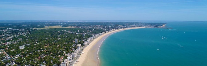 Destination Pages Louvre - Southern Europe and Mediterranean - ICE LA BAULE FRANCE GT DESKTOP