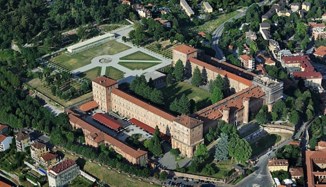 Destination Pages Louvre - Southern Europe and Mediterranean - MONCALIERI ITALY DESKTOP