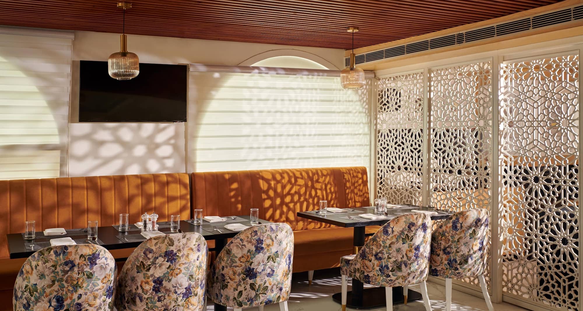 Deventure Sarovar Portico Patel Nagar New Delhi - Restaurant