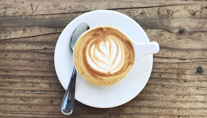 Restaurants & Bars - The Flat White