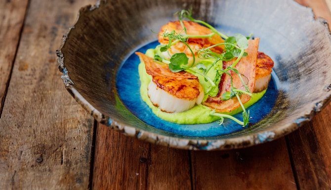 Restaurants & Bars - Pan fried scallops