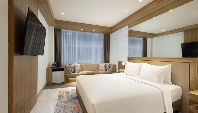 Golden Hill By Golden Tulip - Premier King