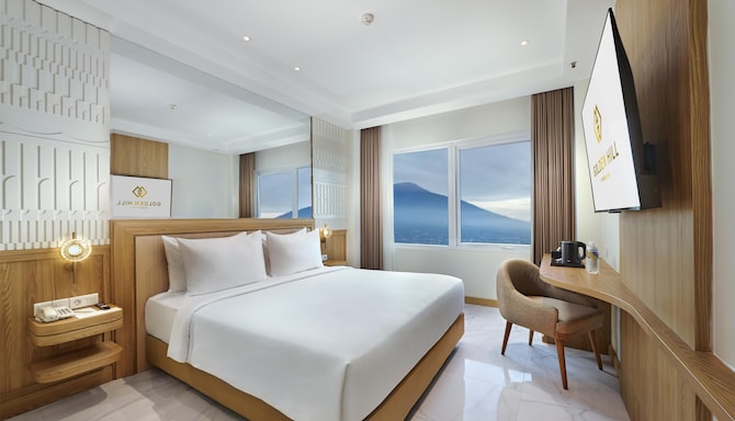 Golden Hill By Golden Tulip - Deluxe King