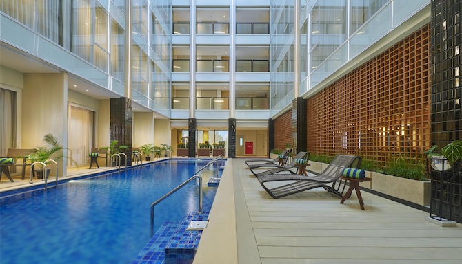 Golden Hill By Golden Tulip - Pool