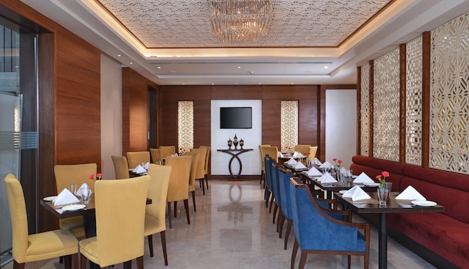 Golden Sarovar Portico Amritsar - Flavours Restaurant