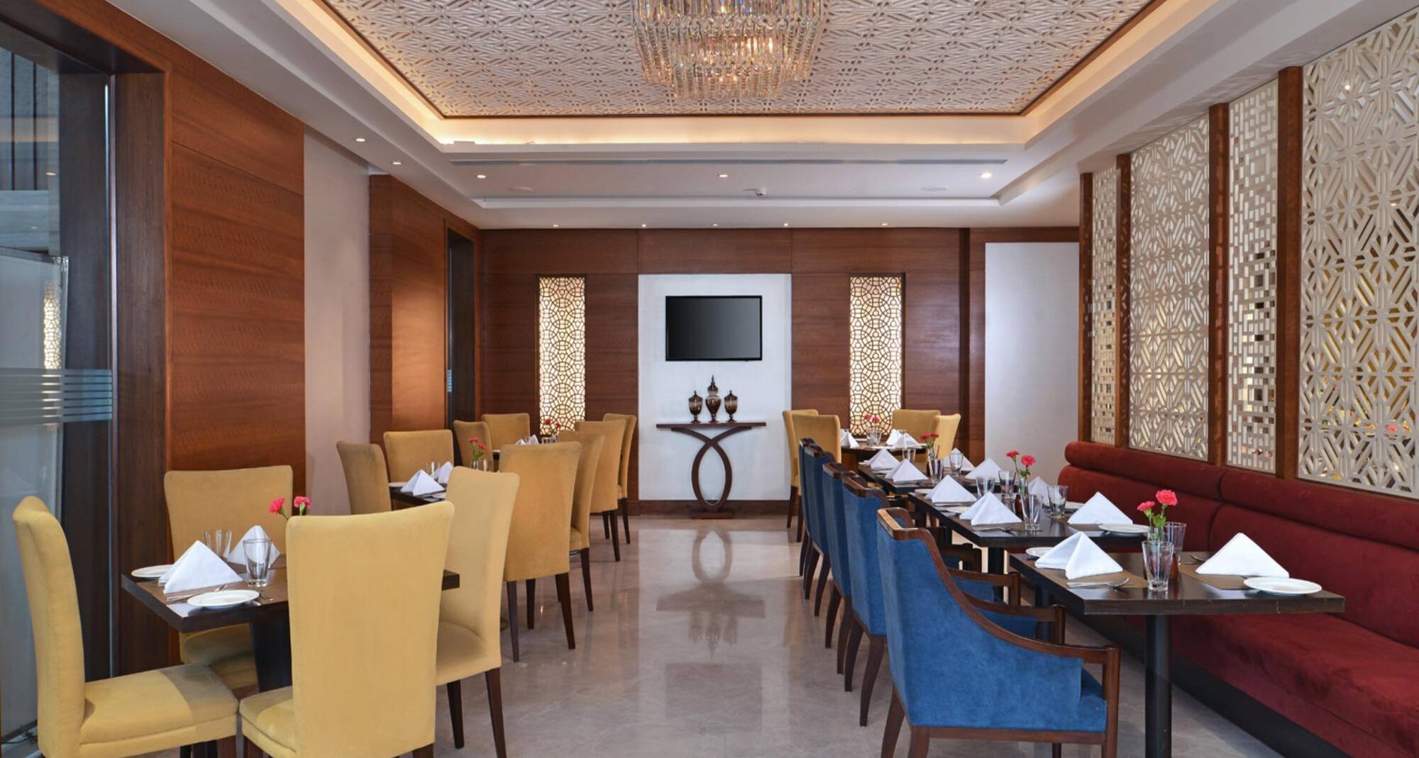 Golden Sarovar Portico Amritsar - Flavours Restaurant