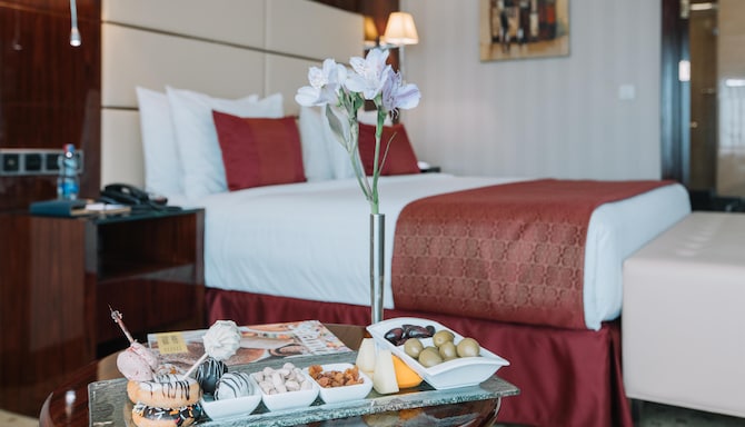 Golden Tulip Addis Ababa - GOLDEN TULIP ROOM BY ARON SIMENH