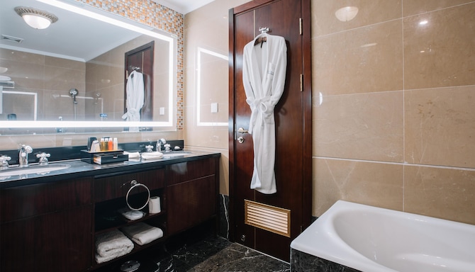 Golden Tulip Addis Ababa - GOLDEN TULIP ROOM BY ARON SIMENH