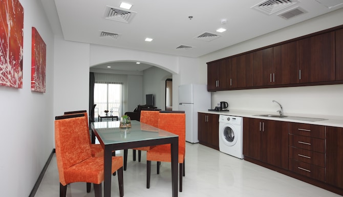 Golden Tulip Al Khobar Suites - جناح