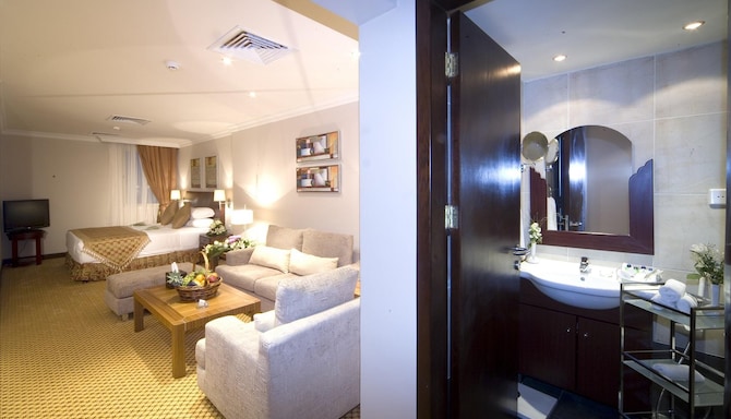 Golden Tulip Al Khobar - Golden Tulip Standard Room