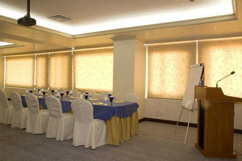 Golden Tulip Al Khobar - Meeting Room
