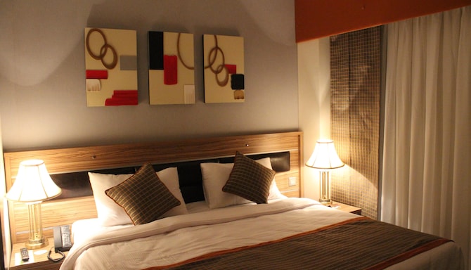 Golden Tulip Al Shakreen - IMG