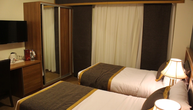 Golden Tulip Al Shakreen - IMG