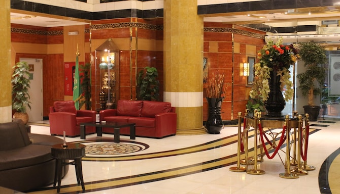 Golden Tulip Al Shakreen - Vue du lobby