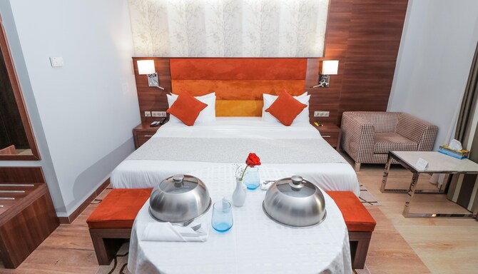 Golden Tulip Alexandre Constantine - Golden Tulip