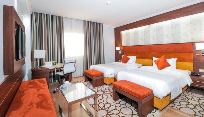 Golden Tulip Alexandre Constantine - Golden Tulip