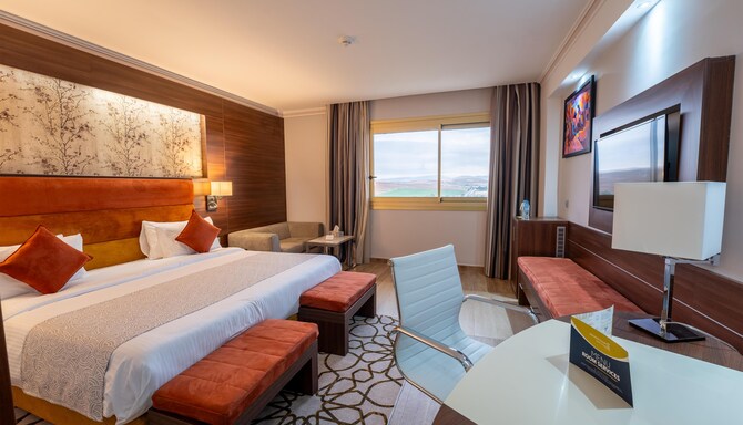 Golden Tulip Alexandre Constantine - Golden Tulip