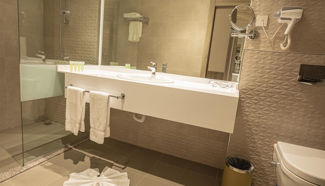 GOLDEN TULIP AMMAN - Bath
