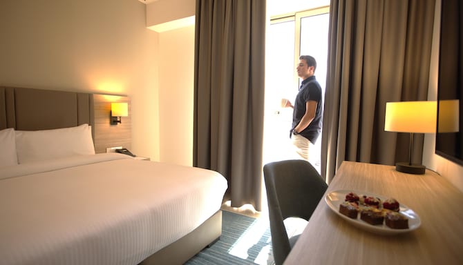 GOLDEN TULIP AMMAN - Deluxe king bed